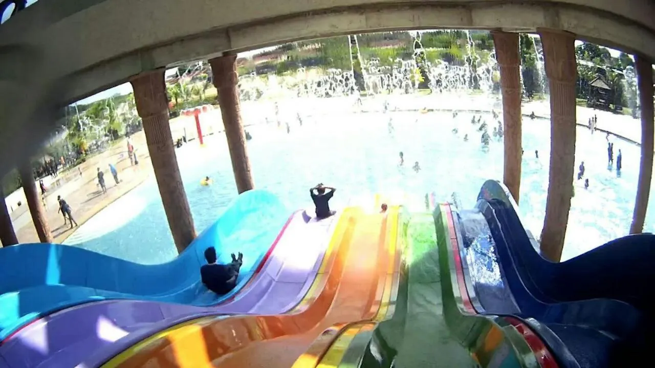 3 Bedroom Apartment & Free Access To Waterpark At B Lagoon Melaka Malaysia