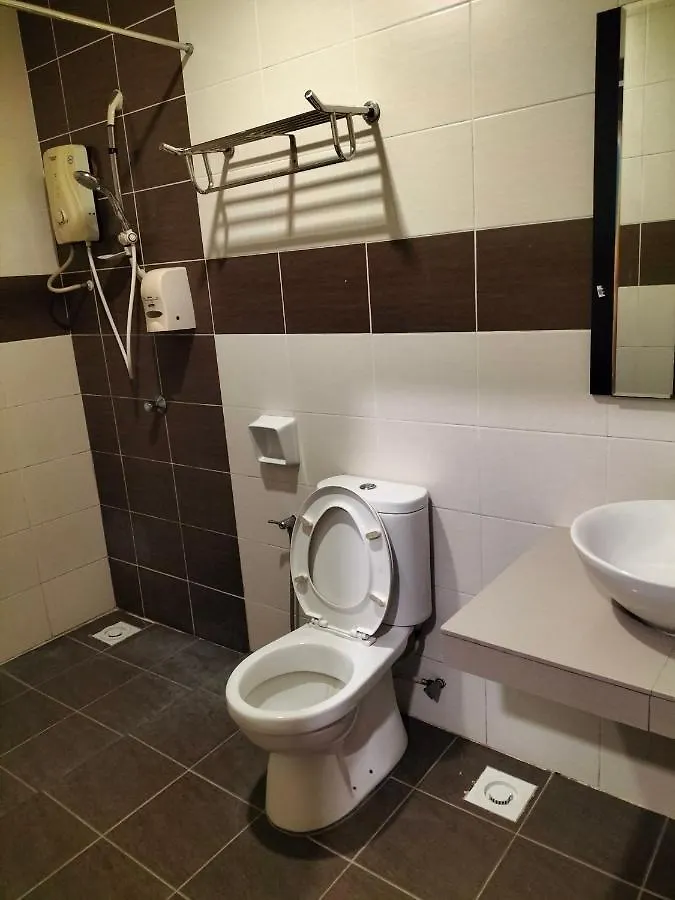 3 Bedroom Apartment & Free Access To Waterpark At B Lagoon Melaka  Malacca